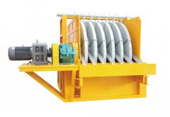 Medium-Intensity Half-Magnetic Self-Discharging Tailings Recovery Machine