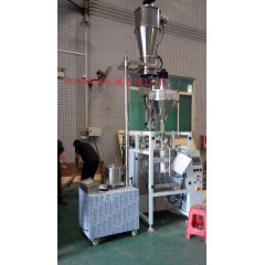Electric vacuum feeder for white sugar