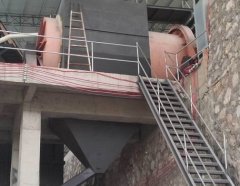 Self-grinding sand making machine 1