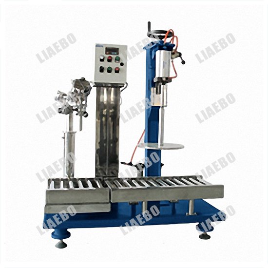 Semi-automatic filling machine